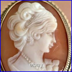 Vintage 1978 9 Carat Gold Mounted Carved Shell Cameo Brooch / Pendant